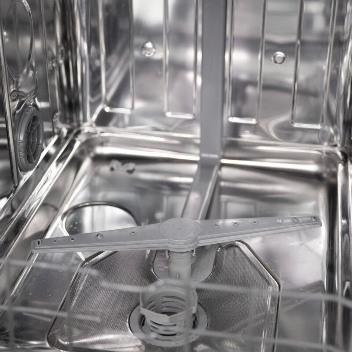 Avanti  18" Built In Dishwasher White - DWF18V0W