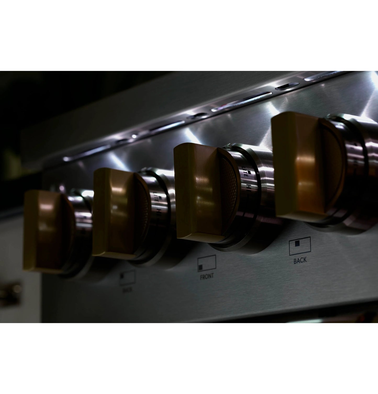 Monogram ZGP364NDTSS 36" All Gas Professional Range with 4 Burners and Griddle Stainless Steel - ZGP364NDTSS