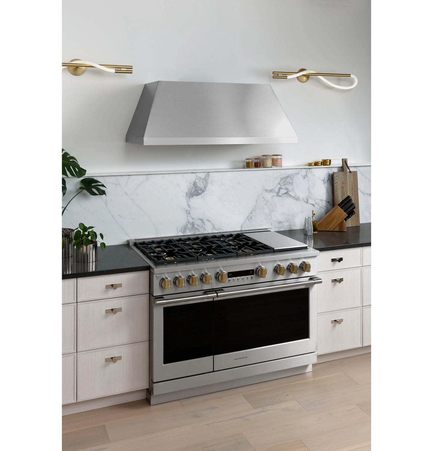 Monogram ZGP486NDTSS 48" All Gas Professional Range with 6 Burners and Griddle Stainless Steel - ZGP486NDTSS