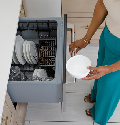 CAFE  ENERGY STAR Smart Single Drawer Dishwasher in Stainless Steel - CDD220P2WS1