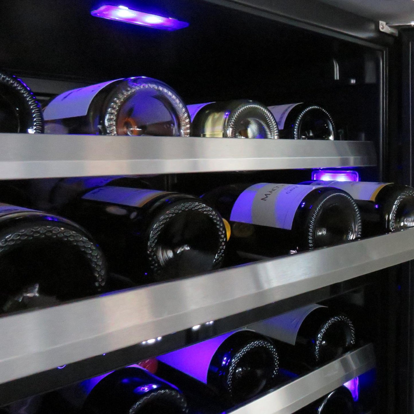 XO APPLIANCE XOU24WDZGBSL Dual Zone Wine Cooler, 24" Black Stainless, Left Hinge Black in Stainless Steel - XOU24WDZGBSL
