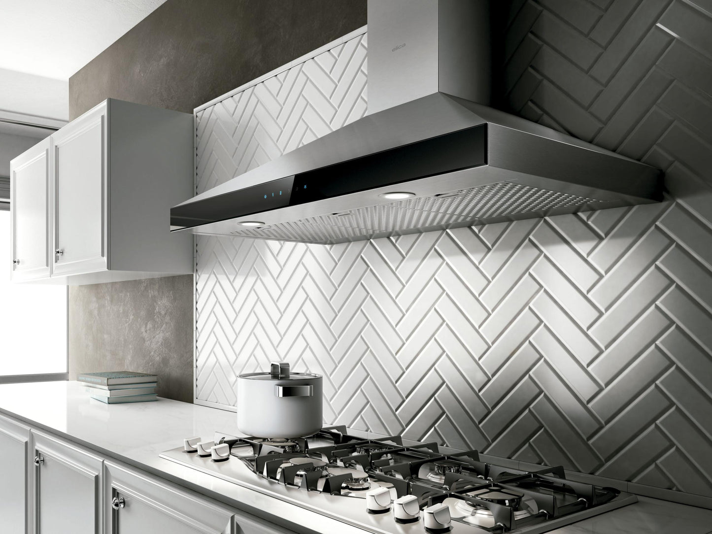 ELICA EVR630S2 VARNA Wall Mount Range Hood 30" wide - 600CFM in Stainless Steel - EVR630S2